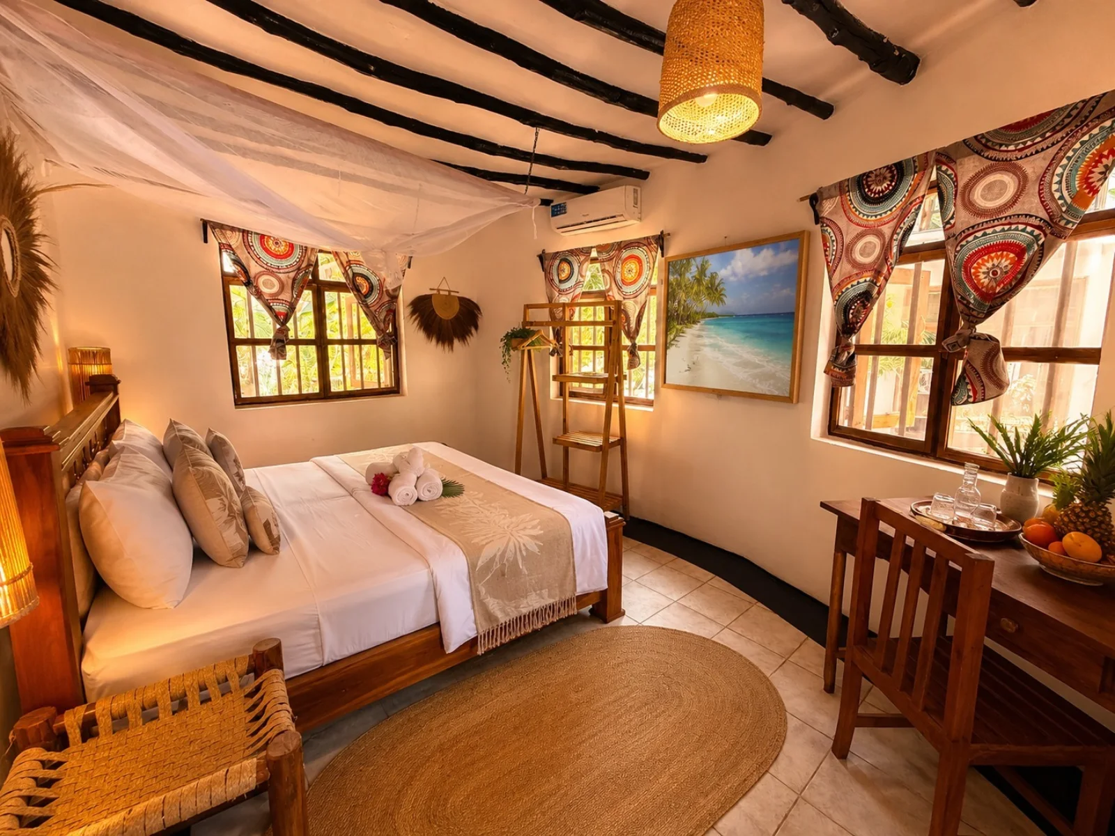 Deluxe Bungalow, photograph 1