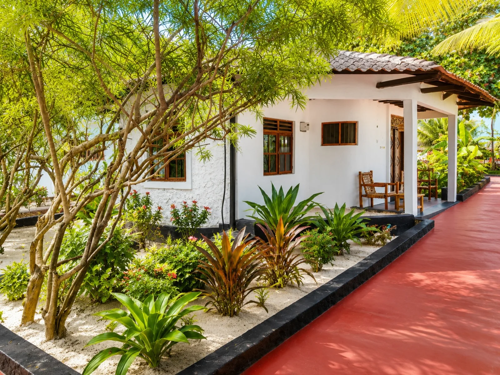 Deluxe Bungalow, photograph 4