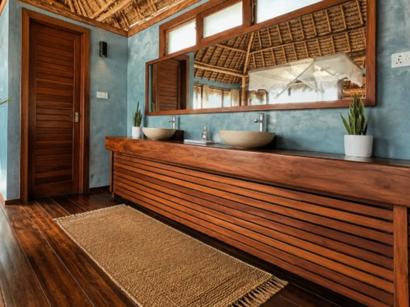 Superior Villa, photograph 3